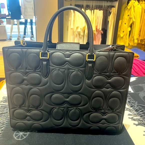 NWT Coach Maggie Tote Bag In Blocked Signature Leather CY672 - Picture 7 of 7